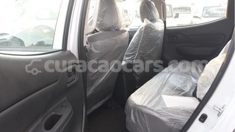 Big with watermark mitsubishi l200 curacao import dubai 2063