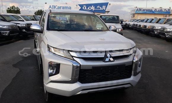 Buy Import Mitsubishi L200 White Car in Import - Dubai in Curacao Buy Import Mitsubishi L200 White Car in Import - Dubai in Curacao