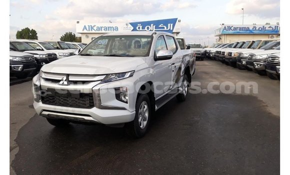 Buy Import Mitsubishi L200 White Car in Import - Dubai in Curacao Buy Import Mitsubishi L200 White Car in Import - Dubai in Curacao