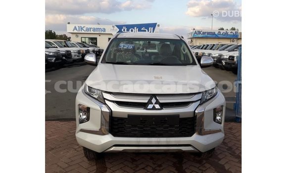 Buy Import Mitsubishi L200 White Car in Import - Dubai in Curacao Buy Import Mitsubishi L200 White Car in Import - Dubai in Curacao