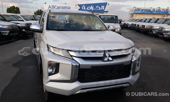 Buy Import Mitsubishi L200 White Car in Import - Dubai in Curacao Buy Import Mitsubishi L200 White Car in Import - Dubai in Curacao