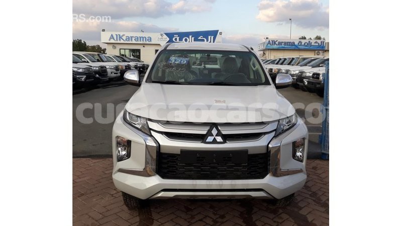 Big with watermark mitsubishi l200 curacao import dubai 2067