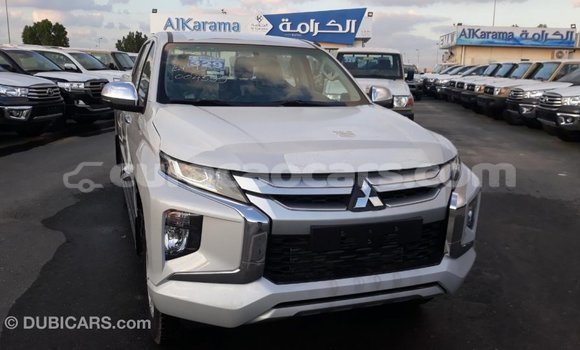 Buy Import Mitsubishi L200 White Car in Import - Dubai in Curacao Buy Import Mitsubishi L200 White Car in Import - Dubai in Curacao