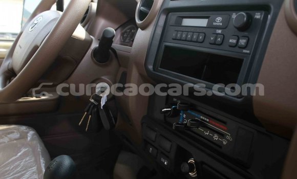 Buy Import Toyota Land Cruiser Beige Car in Import - Dubai in Curacao Buy Import Toyota Land Cruiser Beige Car in Import - Dubai in Curacao