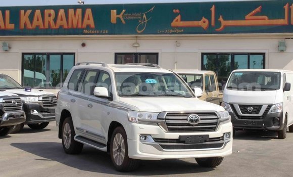 Buy Import Toyota Land Cruiser White Car in Import - Dubai in Curacao Buy Import Toyota Land Cruiser White Car in Import - Dubai in Curacao