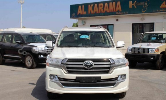 Buy Import Toyota Land Cruiser White Car in Import - Dubai in Curacao Buy Import Toyota Land Cruiser White Car in Import - Dubai in Curacao