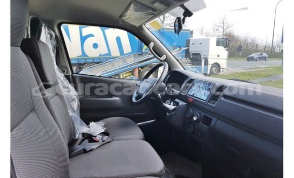 Buy Import Toyota Hiace White Car in Import - Dubai in Curacao Buy Import Toyota Hiace White Car in Import - Dubai in Curacao