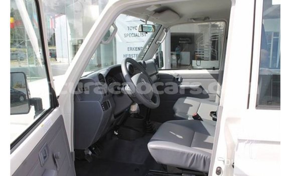 Buy Import Toyota Land Cruiser White Car in Import - Dubai in Curacao Buy Import Toyota Land Cruiser White Car in Import - Dubai in Curacao