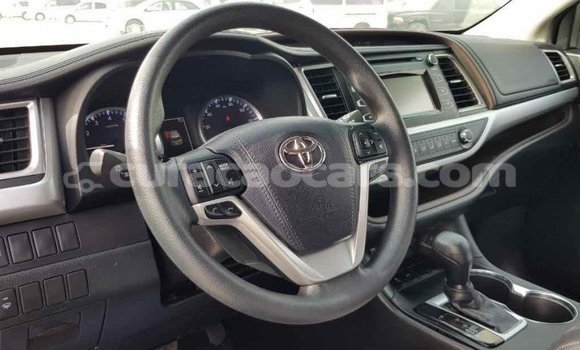 Buy Import Toyota Highlander Brown Car in Import - Dubai in Curacao Buy Import Toyota Highlander Brown Car in Import - Dubai in Curacao