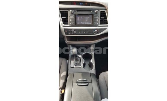 Buy Import Toyota Highlander Brown Car in Import - Dubai in Curacao Buy Import Toyota Highlander Brown Car in Import - Dubai in Curacao