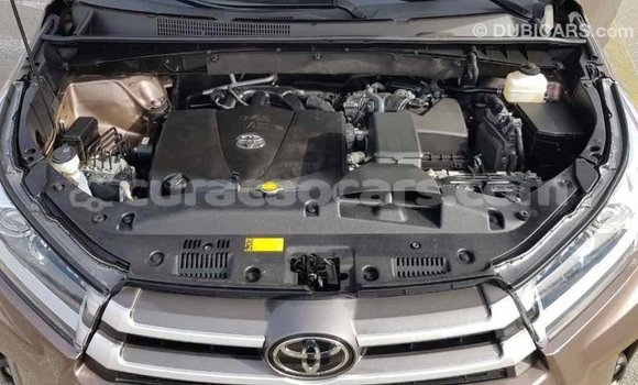 Buy Import Toyota Highlander Brown Car in Import - Dubai in Curacao Buy Import Toyota Highlander Brown Car in Import - Dubai in Curacao