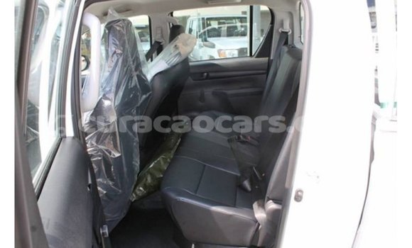 Buy Import Toyota Hilux White Car in Import - Dubai in Curacao Buy Import Toyota Hilux White Car in Import - Dubai in Curacao