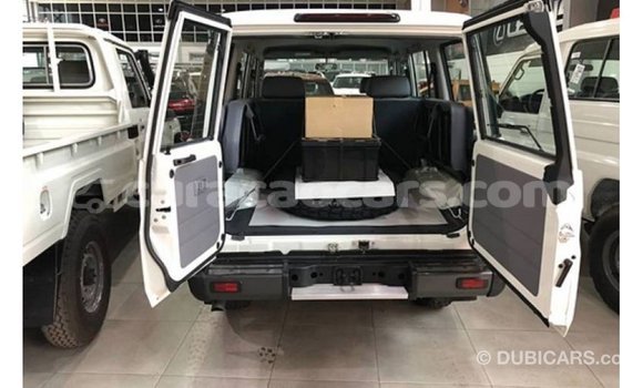 Buy Import Toyota Land Cruiser White Car in Import - Dubai in Curacao Buy Import Toyota Land Cruiser White Car in Import - Dubai in Curacao