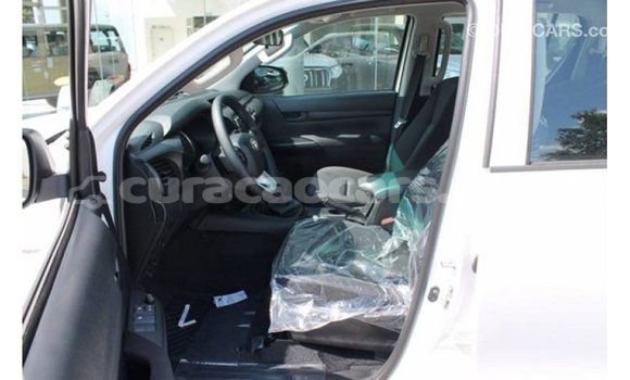 Buy Import Toyota Hilux White Car in Import - Dubai in Curacao Buy Import Toyota Hilux White Car in Import - Dubai in Curacao