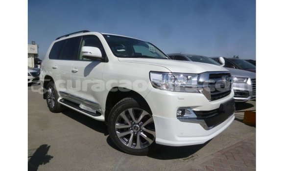 Buy Import Toyota Land Cruiser White Car in Import - Dubai in Curacao Buy Import Toyota Land Cruiser White Car in Import - Dubai in Curacao