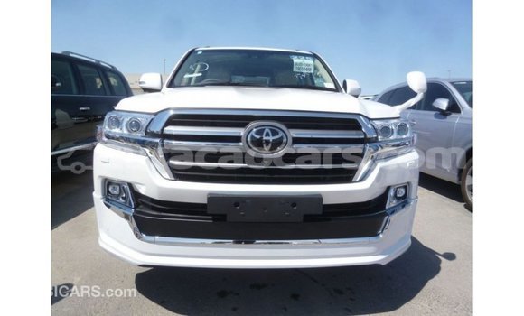 Buy Import Toyota Land Cruiser White Car in Import - Dubai in Curacao Buy Import Toyota Land Cruiser White Car in Import - Dubai in Curacao