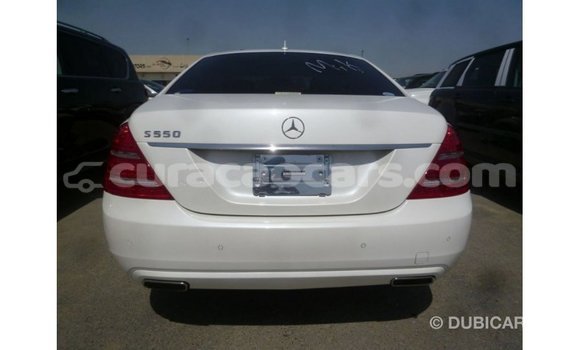 Buy Import Mercedes-Benz 190 (W201) White Car in Import - Dubai in Curacao Buy Import Mercedes-Benz 190 (W201) White Car in Import - Dubai in Curacao