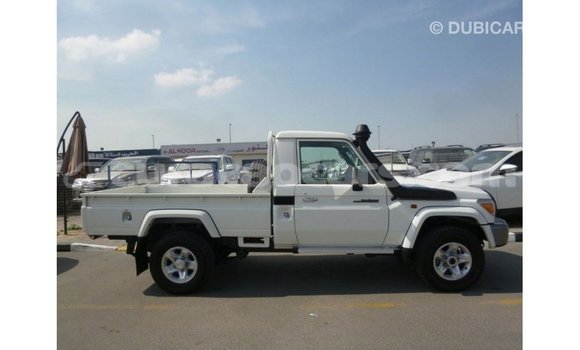 Buy Import Toyota Land Cruiser White Car in Import - Dubai in Curacao Buy Import Toyota Land Cruiser White Car in Import - Dubai in Curacao
