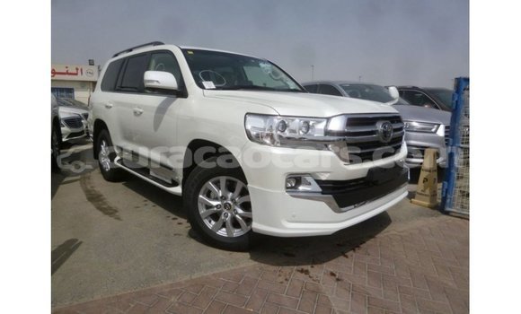 Buy Import Toyota Land Cruiser White Car in Import - Dubai in Curacao Buy Import Toyota Land Cruiser White Car in Import - Dubai in Curacao