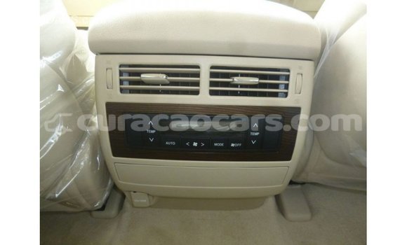 Buy Import Toyota Land Cruiser White Car in Import - Dubai in Curacao Buy Import Toyota Land Cruiser White Car in Import - Dubai in Curacao
