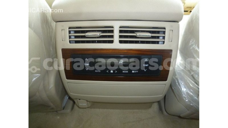 Big with watermark toyota land cruiser curacao import dubai 2175