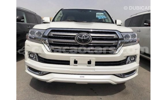 Buy Import Toyota Land Cruiser White Car in Import - Dubai in Curacao Buy Import Toyota Land Cruiser White Car in Import - Dubai in Curacao