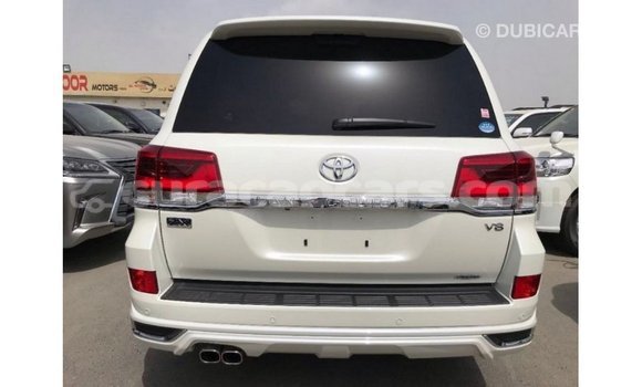 Buy Import Toyota Land Cruiser White Car in Import - Dubai in Curacao Buy Import Toyota Land Cruiser White Car in Import - Dubai in Curacao