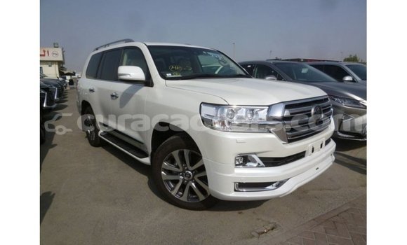 Buy Import Toyota Land Cruiser White Car in Import - Dubai in Curacao Buy Import Toyota Land Cruiser White Car in Import - Dubai in Curacao
