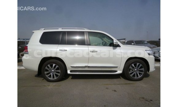 Buy Import Toyota Land Cruiser White Car in Import - Dubai in Curacao Buy Import Toyota Land Cruiser White Car in Import - Dubai in Curacao