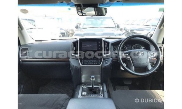 Buy Import Toyota Land Cruiser White Car in Import - Dubai in Curacao Buy Import Toyota Land Cruiser White Car in Import - Dubai in Curacao