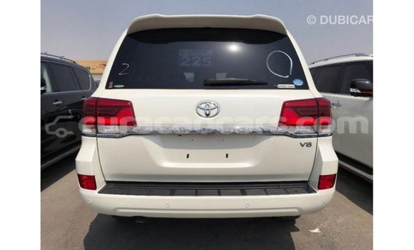 Buy Import Toyota Land Cruiser White Car in Import - Dubai in Curacao Buy Import Toyota Land Cruiser White Car in Import - Dubai in Curacao