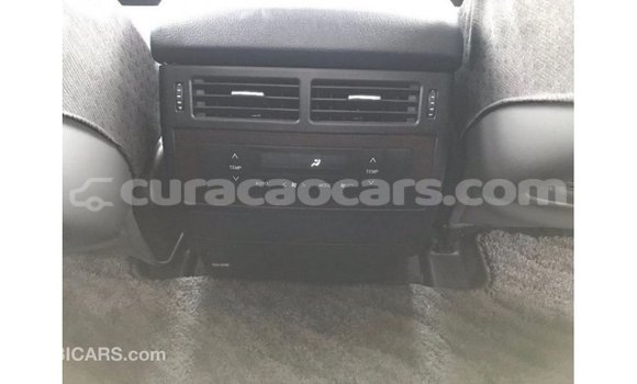 Buy Import Toyota Land Cruiser White Car in Import - Dubai in Curacao Buy Import Toyota Land Cruiser White Car in Import - Dubai in Curacao