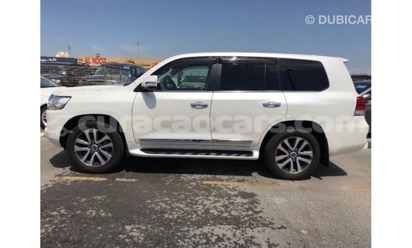 Buy Import Toyota Land Cruiser White Car in Import - Dubai in Curacao Buy Import Toyota Land Cruiser White Car in Import - Dubai in Curacao