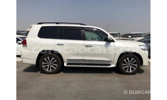 Buy Import Toyota Land Cruiser White Car in Import - Dubai in Curacao Buy Import Toyota Land Cruiser White Car in Import - Dubai in Curacao