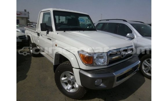 Buy Import Toyota Land Cruiser White Car in Import - Dubai in Curacao Buy Import Toyota Land Cruiser White Car in Import - Dubai in Curacao