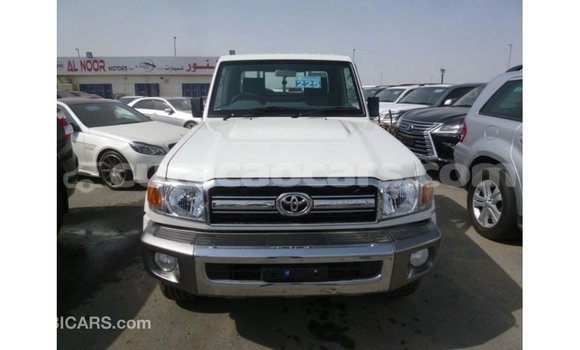 Buy Import Toyota Land Cruiser White Car in Import - Dubai in Curacao Buy Import Toyota Land Cruiser White Car in Import - Dubai in Curacao