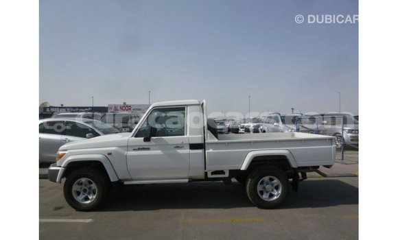 Buy Import Toyota Land Cruiser White Car in Import - Dubai in Curacao Buy Import Toyota Land Cruiser White Car in Import - Dubai in Curacao