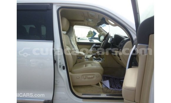 Buy Import Toyota Land Cruiser White Car in Import - Dubai in Curacao Buy Import Toyota Land Cruiser White Car in Import - Dubai in Curacao