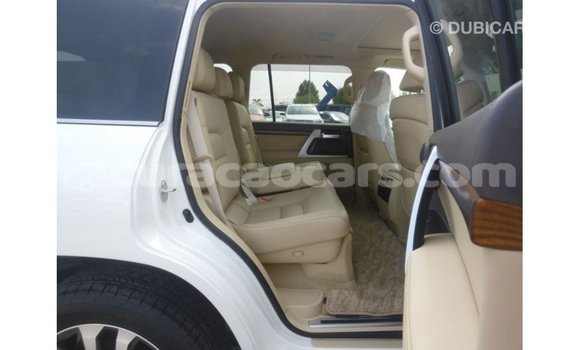 Buy Import Toyota Land Cruiser White Car in Import - Dubai in Curacao Buy Import Toyota Land Cruiser White Car in Import - Dubai in Curacao