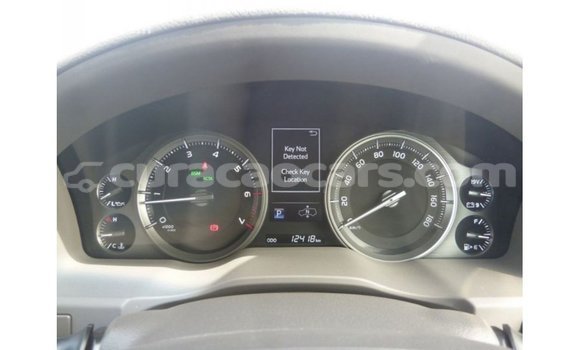 Buy Import Toyota Land Cruiser White Car in Import - Dubai in Curacao Buy Import Toyota Land Cruiser White Car in Import - Dubai in Curacao