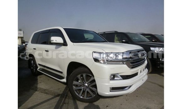 Buy Import Toyota Land Cruiser White Car in Import - Dubai in Curacao Buy Import Toyota Land Cruiser White Car in Import - Dubai in Curacao
