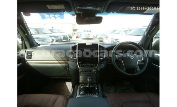 Buy Import Toyota Land Cruiser White Car in Import - Dubai in Curacao Buy Import Toyota Land Cruiser White Car in Import - Dubai in Curacao
