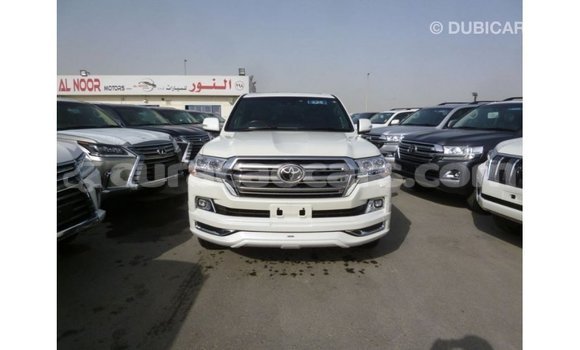 Buy Import Toyota Land Cruiser White Car in Import - Dubai in Curacao Buy Import Toyota Land Cruiser White Car in Import - Dubai in Curacao