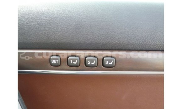 Buy Import Toyota Land Cruiser White Car in Import - Dubai in Curacao Buy Import Toyota Land Cruiser White Car in Import - Dubai in Curacao