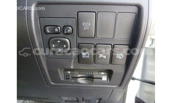 Buy Import Toyota Land Cruiser White Car in Import - Dubai in Curacao Buy Import Toyota Land Cruiser White Car in Import - Dubai in Curacao