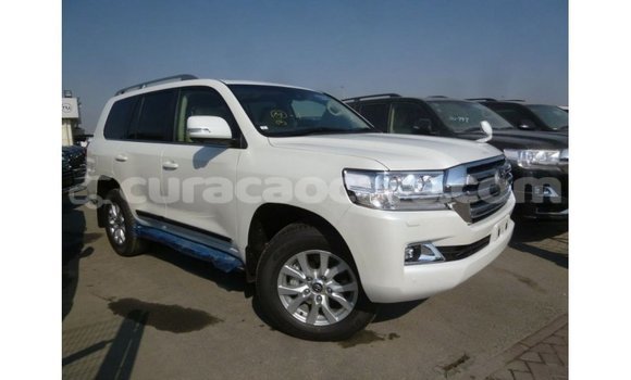 Buy Import Toyota Land Cruiser White Car in Import - Dubai in Curacao Buy Import Toyota Land Cruiser White Car in Import - Dubai in Curacao