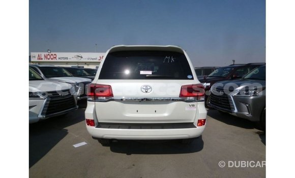 Buy Import Toyota Land Cruiser White Car in Import - Dubai in Curacao Buy Import Toyota Land Cruiser White Car in Import - Dubai in Curacao