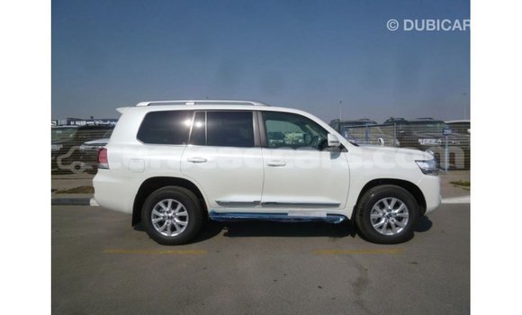 Buy Import Toyota Land Cruiser White Car in Import - Dubai in Curacao Buy Import Toyota Land Cruiser White Car in Import - Dubai in Curacao