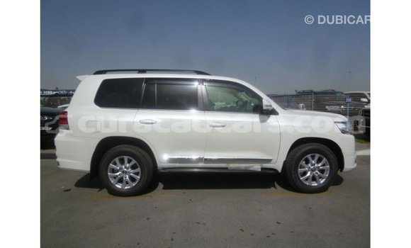 Buy Import Toyota Land Cruiser White Car in Import - Dubai in Curacao Buy Import Toyota Land Cruiser White Car in Import - Dubai in Curacao