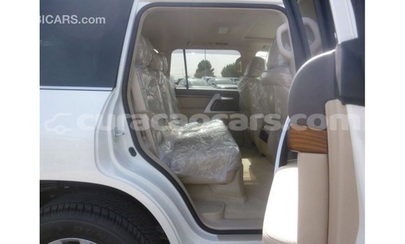 Buy Import Toyota Land Cruiser White Car in Import - Dubai in Curacao Buy Import Toyota Land Cruiser White Car in Import - Dubai in Curacao